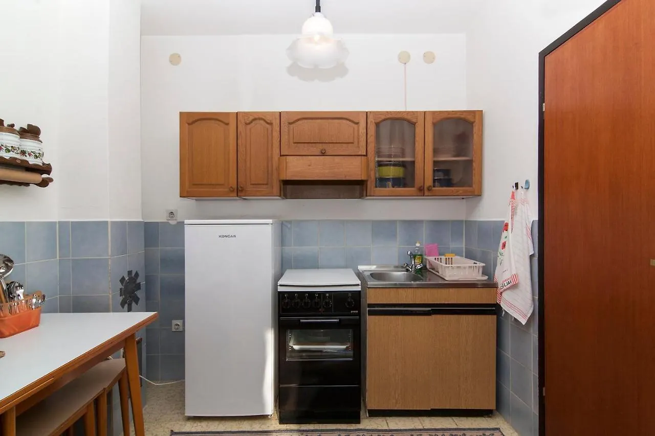 Гостевой дом Apartments Franko 234 Пула
